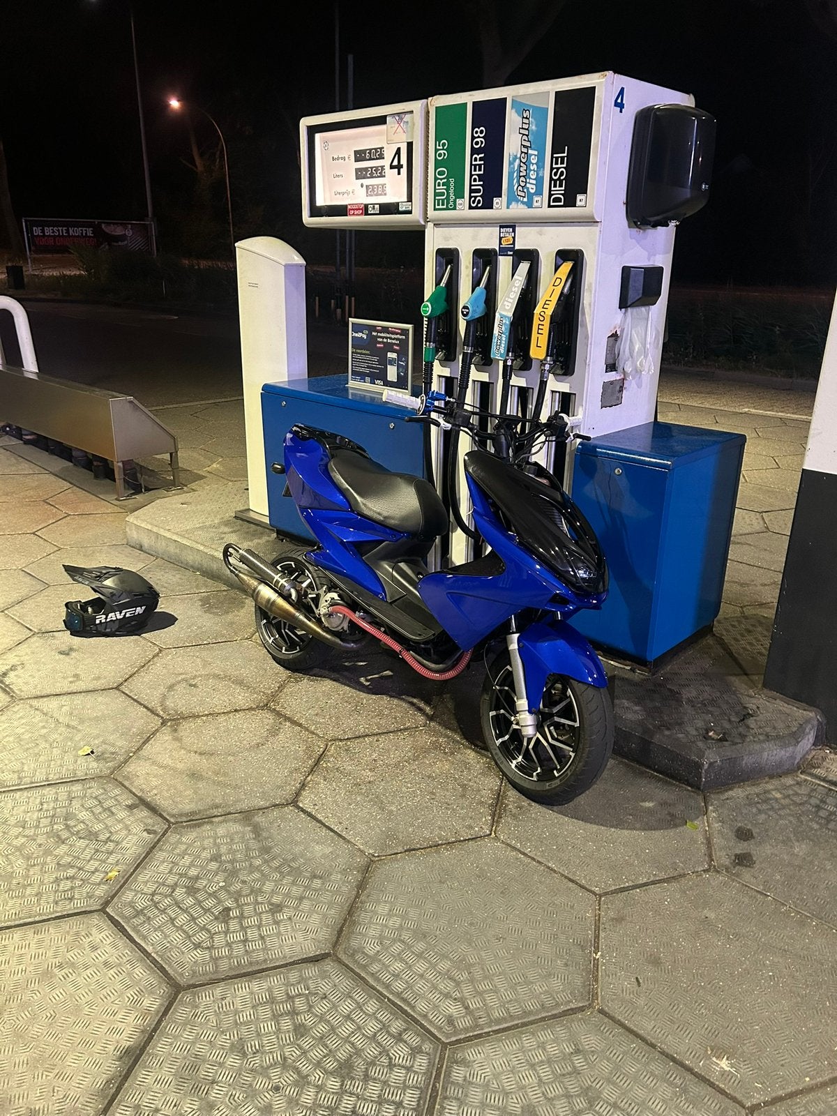 Yamaha aerox 70cc, Ophalen, Aerox, Zo goed als nieuw, Benzine