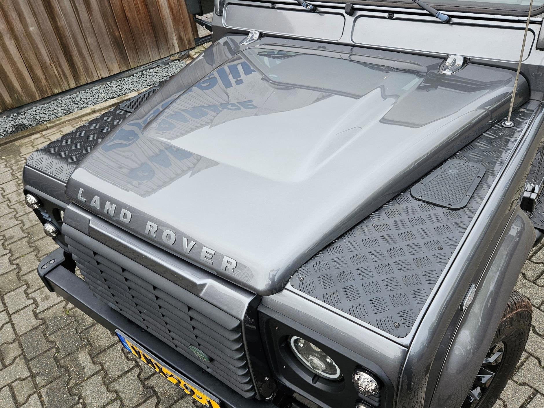 Land Rover Defender 130 2.2 D Crew Cab BTW nieuwe motor!, Auto's, Euro 5, Gebruikt, 4 cilinders, 122 pk