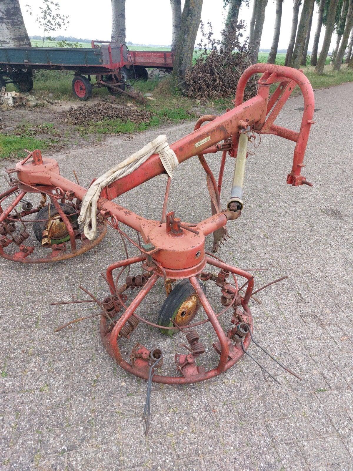 hooischudder kantenrooier voorraadrooier ploeg  pootmachine, Zakelijke goederen, Agrarisch | Werktuigen, Ophalen