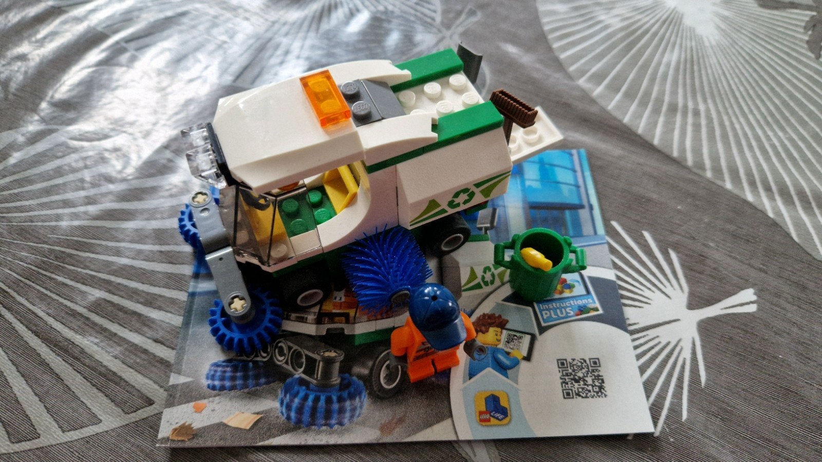 Lego 60249 City veegwagen (2), Compleet, City, Lego, Ophalen of Verzenden