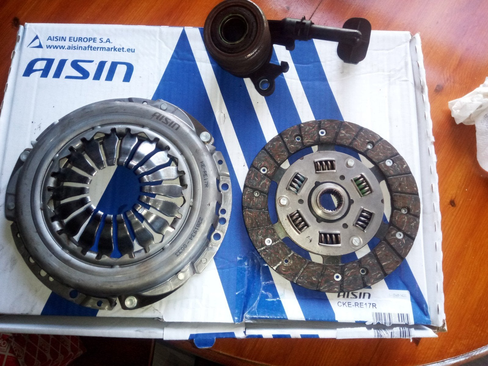 nieuw in doos Aisin koppeling set voor o.a. Renault Clio 3, Ophalen of Verzenden, Nieuw, Renault