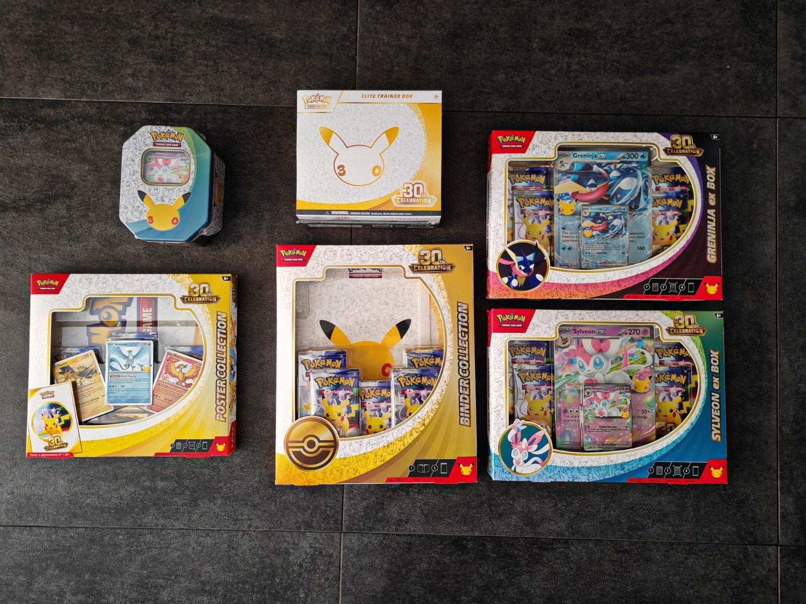 Pokemon 30th Celebration - staat open voor trades!!, Ophalen, Nieuw
