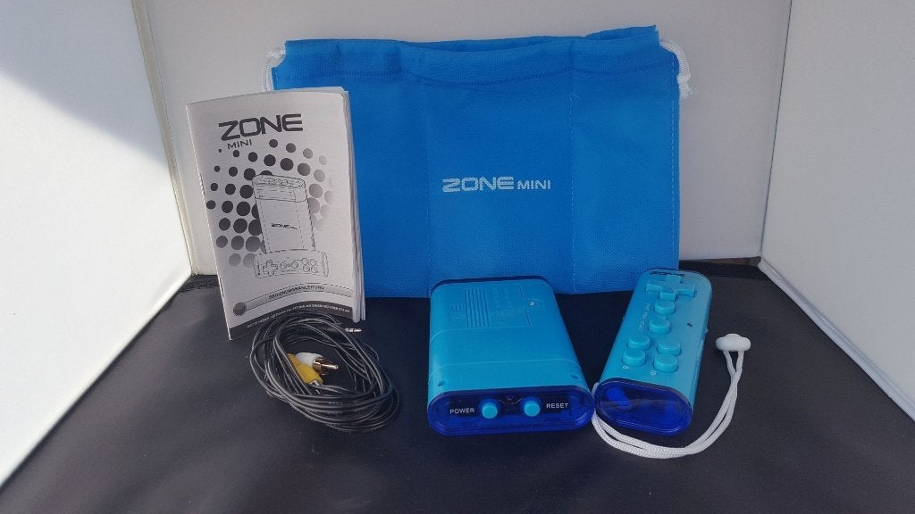 Zone Mini draagbare plug en play spelcomputer 35 spellen K4, Tweedehands verkoop, Tweedehands verkoop, Gebruikt, Ophalen of Verzenden