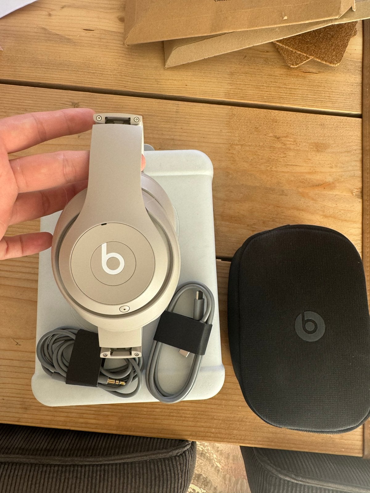 Beats Studio Pro SandStone. Compleet, Audio, Tv en Foto, Koptelefoons, Ophalen of Verzenden, Zo goed als nieuw, Beats, Draadloos