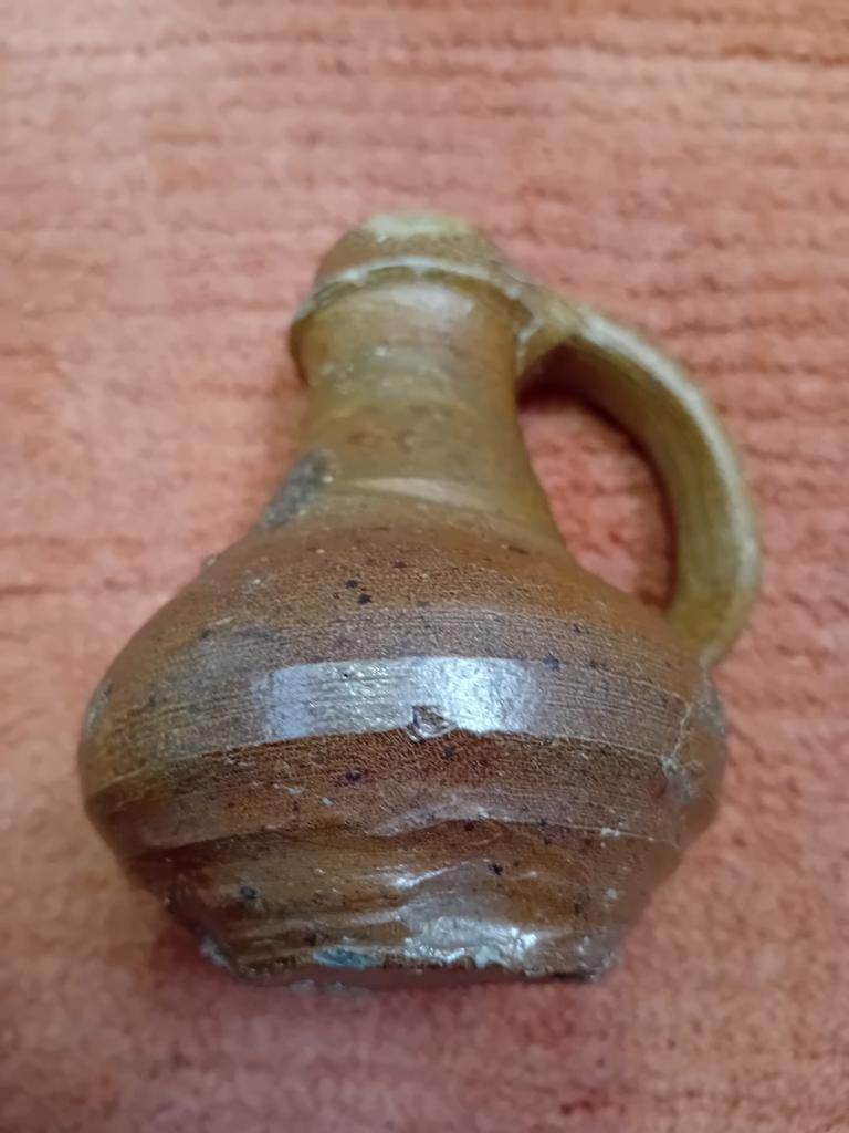 Raeren oliekruikje circa 1475, Antiek en Kunst, Antiek | Keramiek en Aardewerk, Ophalen of Verzenden