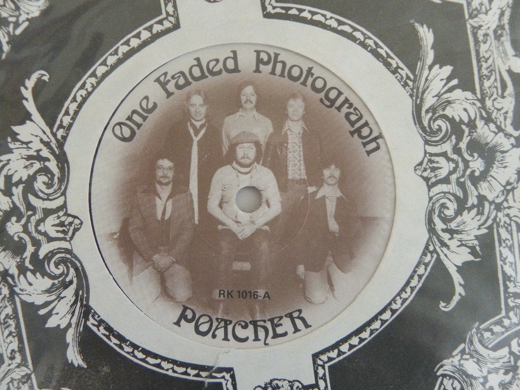 Single Poacher - One Faded Photograph - Bandidi, 7 inch, Ophalen of Verzenden, Zo goed als nieuw, Country en Western