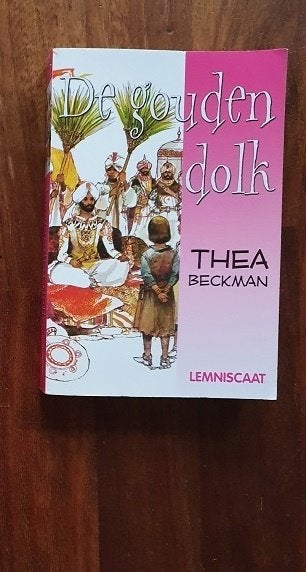 DE  GOUDEN  DOLK   van Thea Beckman  , Ophalen of Verzenden, Gelezen