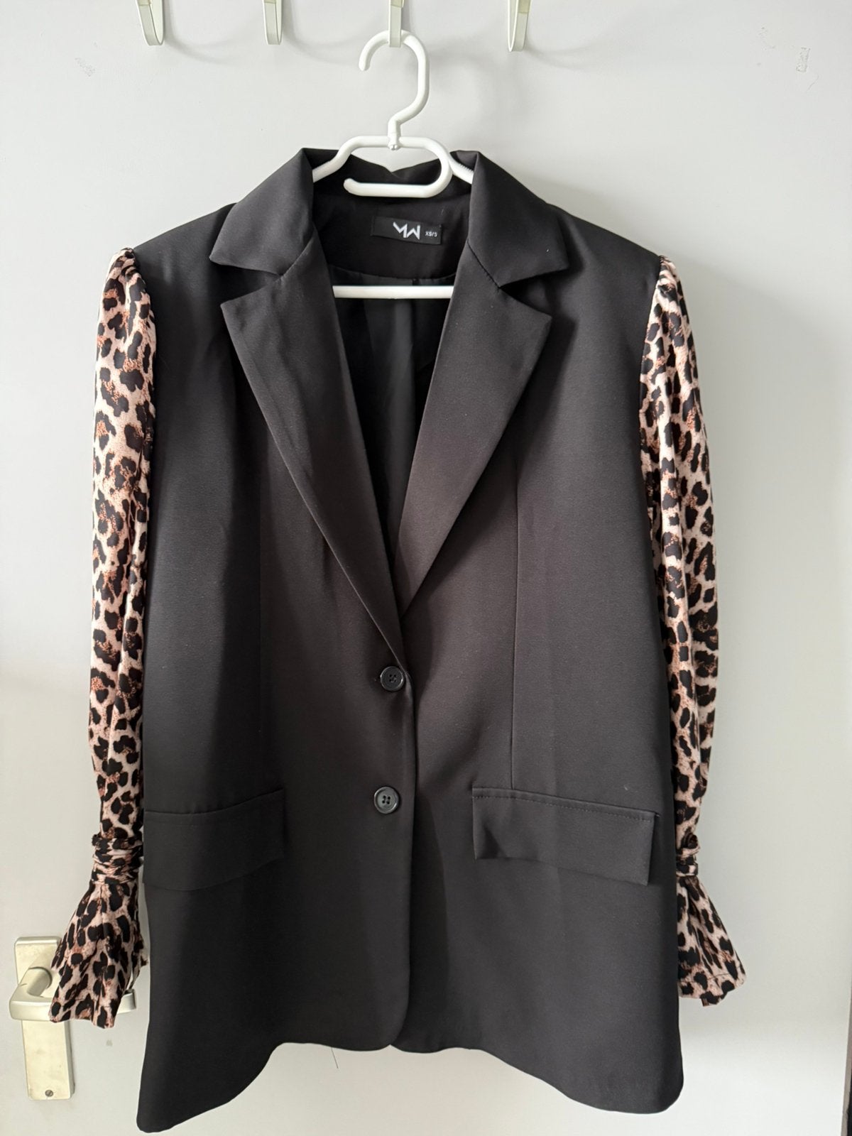 Most Wanted Blazer met Panterprint Mouwen XS/S Nieuw, Zwart, Nieuw, Ophalen of Verzenden, Jasje
