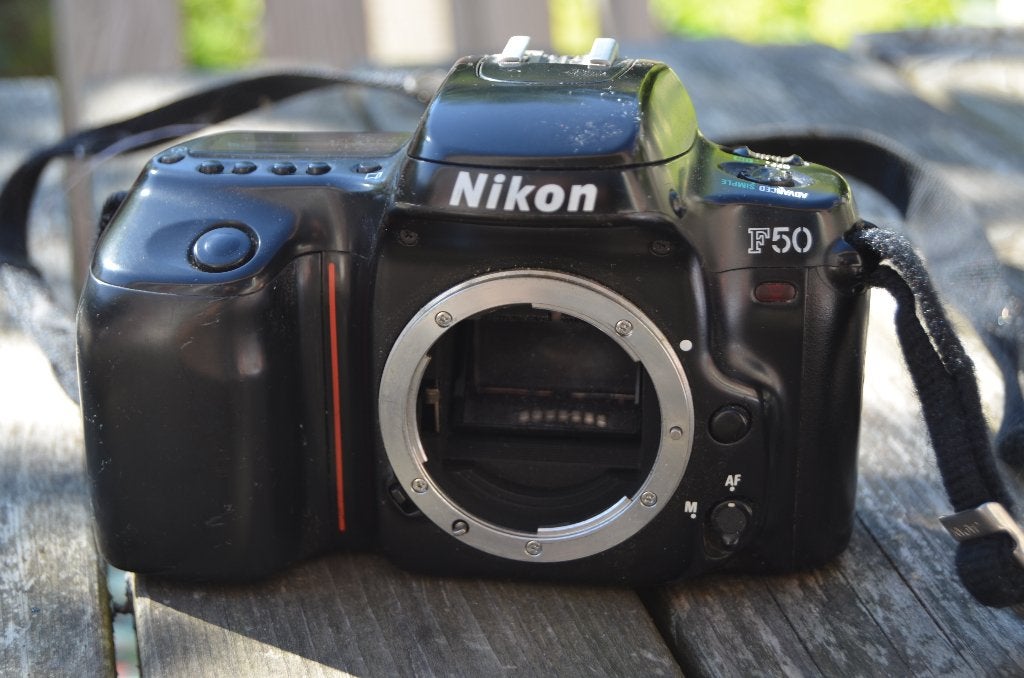 Nikon F50 body, GEEN lens dus, Audio, Tv en Foto, Fotocamera's Analoog, Ophalen of Verzenden, Gebruikt, Spiegelreflex, Nikon