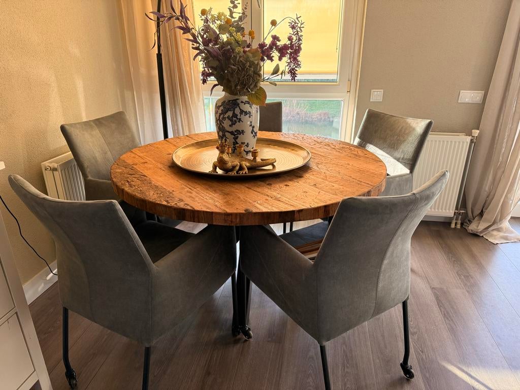 Ronde eettafel (140 cm) met stoelen van Goossens Wonen, Huis en Inrichting, Ophalen, Zo goed als nieuw, 4 tot 6 stoelen