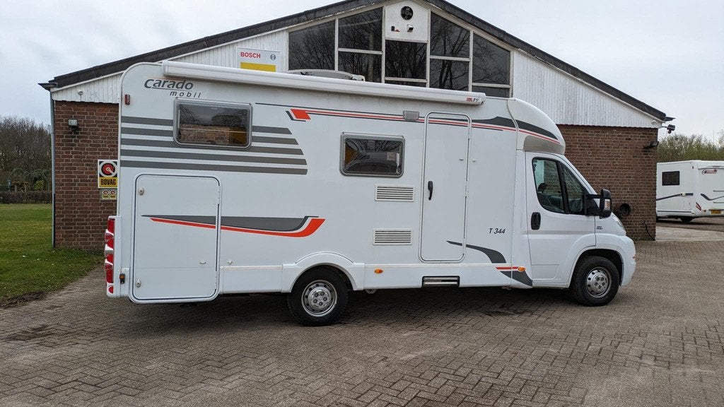 Capron Carado T 344 - 2e eign. - airco -, Standaard zit, Tot en met 2, 6 tot 7 meter, Bedrijf