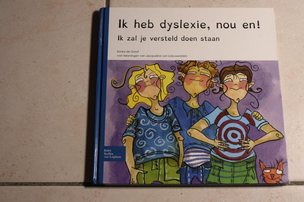 Ik heb dyslexie, nou en! / Ilonka de Groot, Boeken, Ophalen of Verzenden, Zo goed als nieuw, Fictie algemeen, Voorleesboek