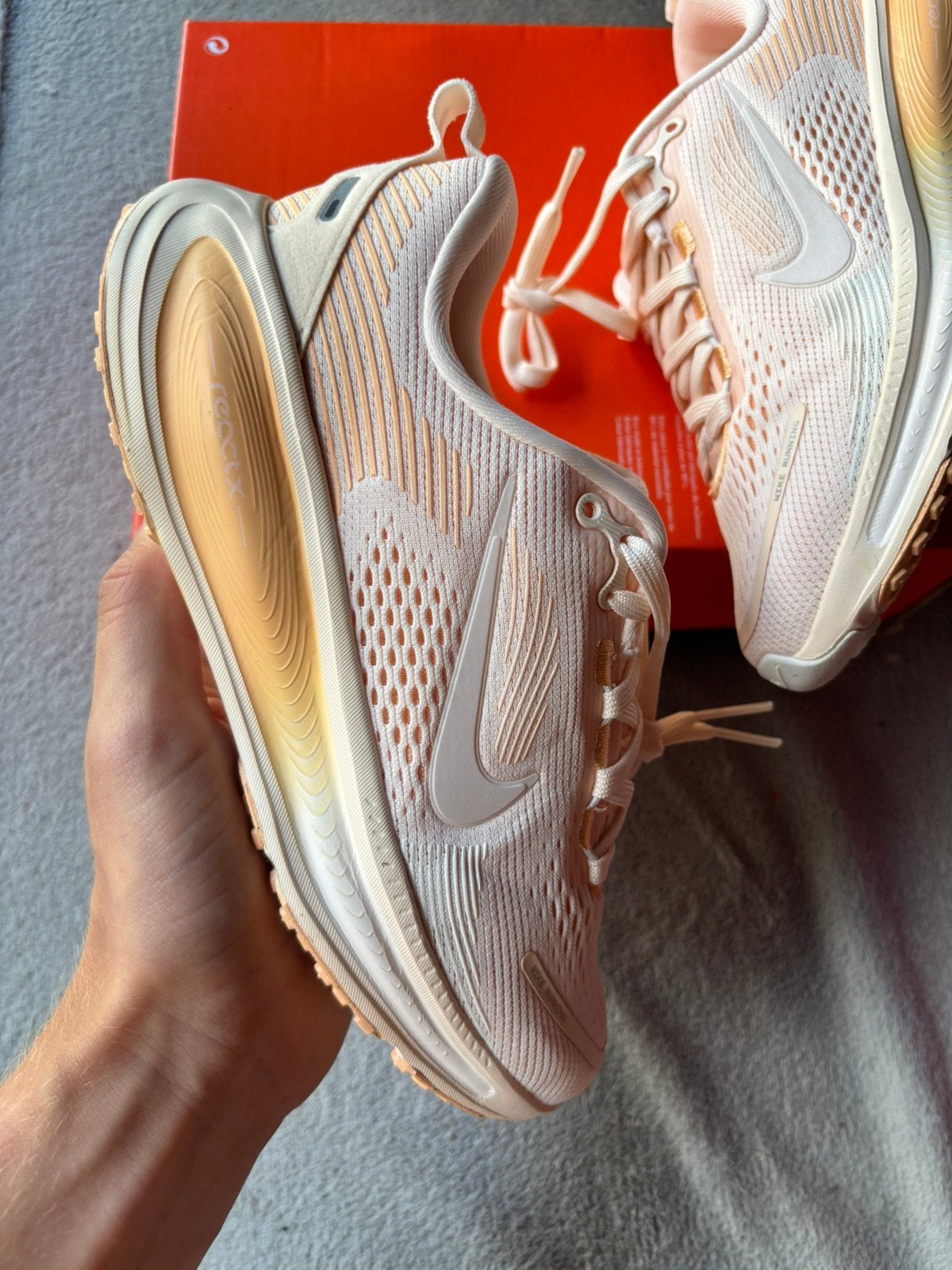 Nike vomero 18 guava ice - maat 35 - nieuw, J, Nieuw, Ophalen of Verzenden, J