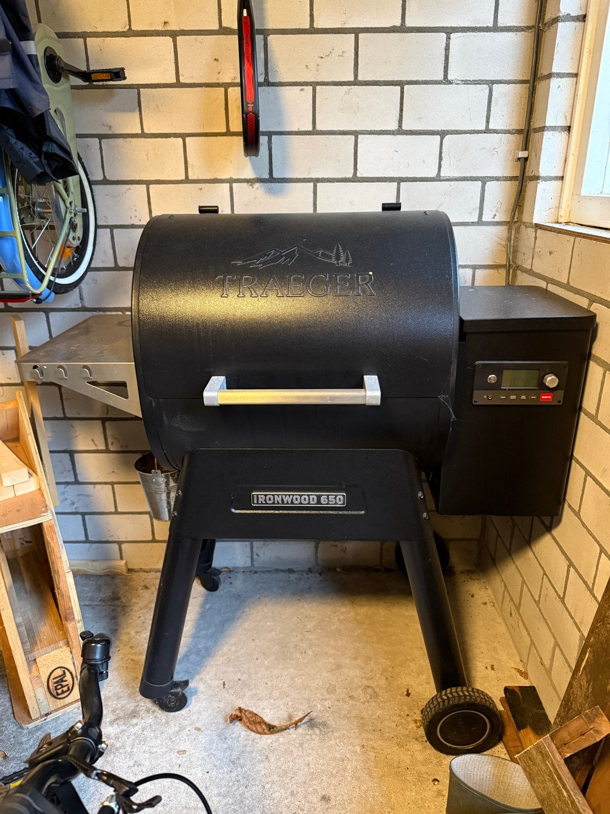 Traeger Ironwood 650 Pellet BBQ - Zo goed als nieuw, Tuin en Terras, Ophalen, Gebruikt