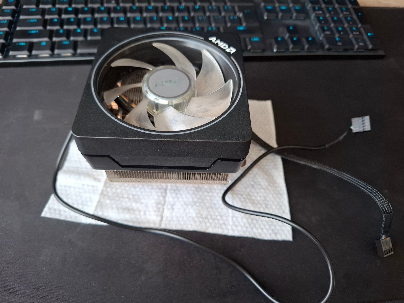 AMD Wraith Prism RGB CPU Koeler, Ophalen of Verzenden, Gebruikt, Luchtkoeling