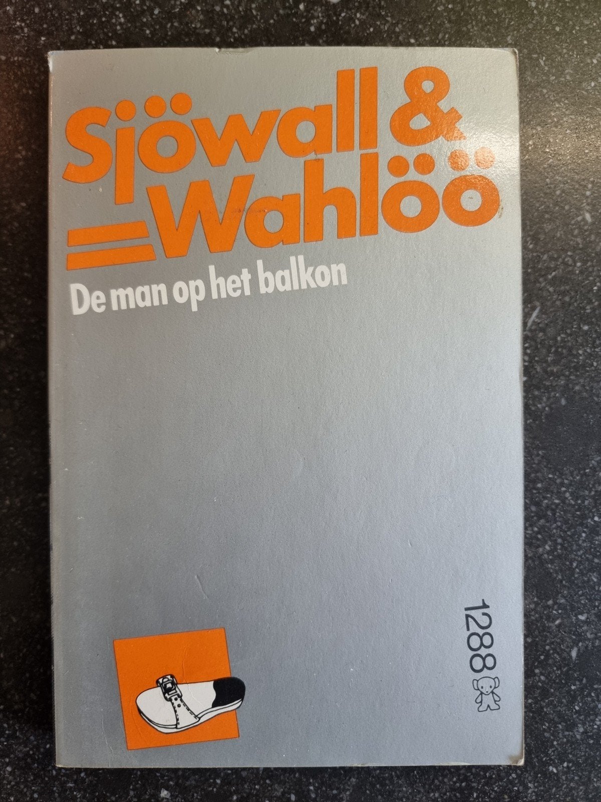 De man op het balkon - Sjöwall & Wahlöö (1982), Verzenden, Gelezen, Maj Sjöwall en Per Wahlöö