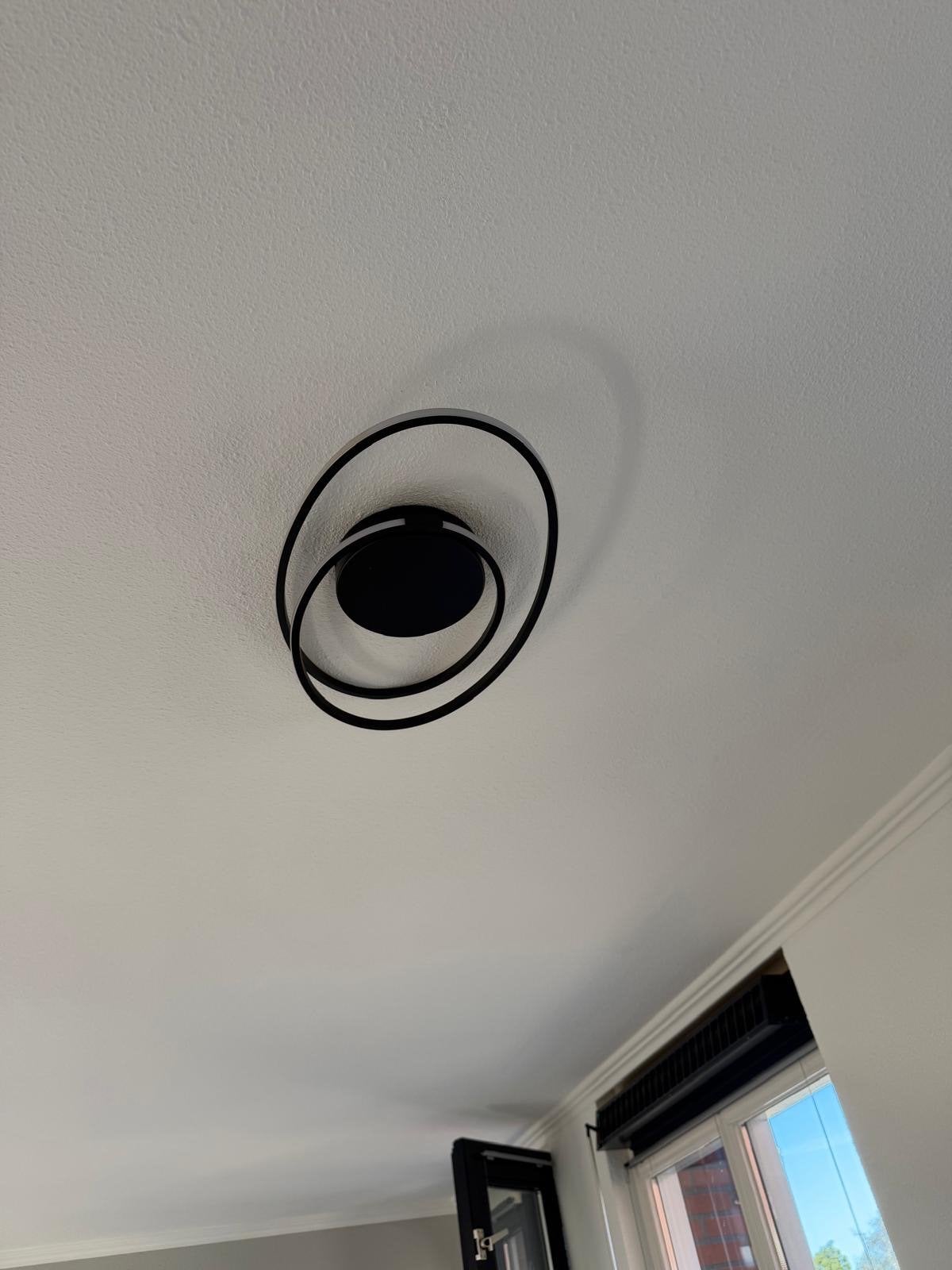 Moderne plafondlamp met LED verlichting, Inclusief lichtbron, Modern, Zwart, Overige fittingen