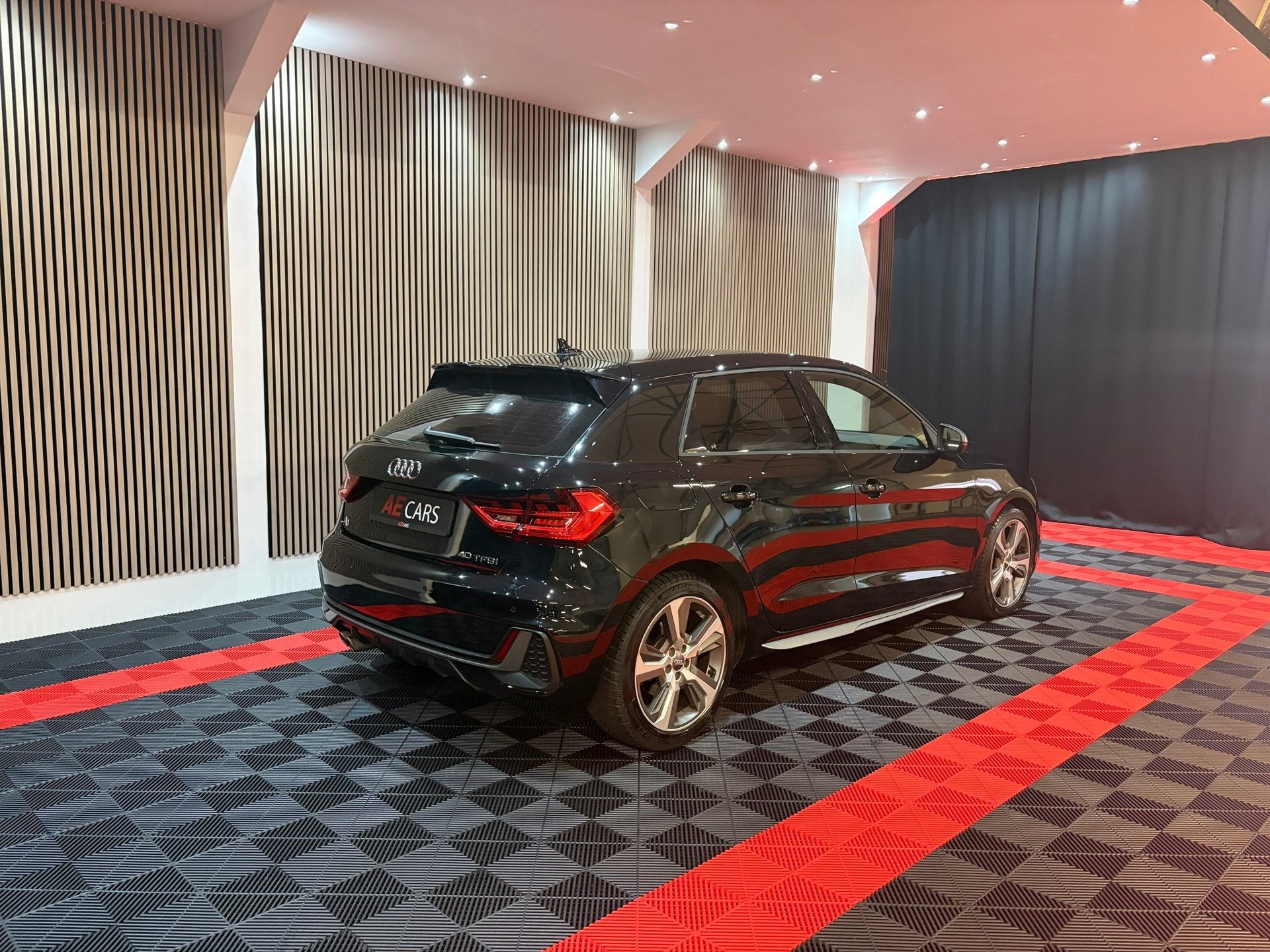 Audi A1 Sportback 40 TFSI S Line Pro Line S, Auto's, 4 cilinders, 1984 cc, Leder en Stof, Zwart