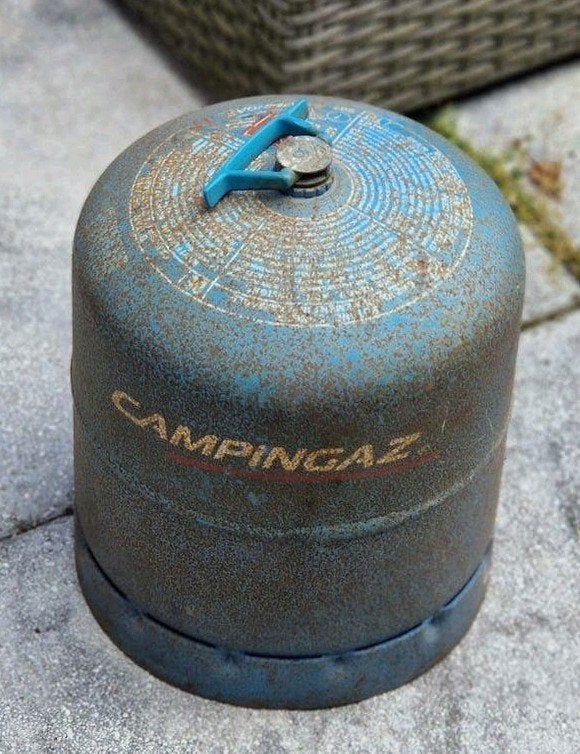 Halfvolle Campingaz 907 blauwe gasfles, Caravans en Kamperen, Kampeeraccessoires, Ophalen