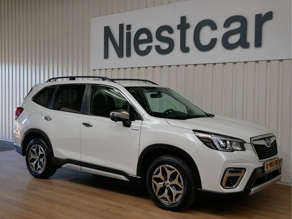 Subaru Forester 2.0i e-BOXER Premium (bj 2020, automaat), Auto's, Subaru, 4 cilinders, LED verlichting, Wit, Leder