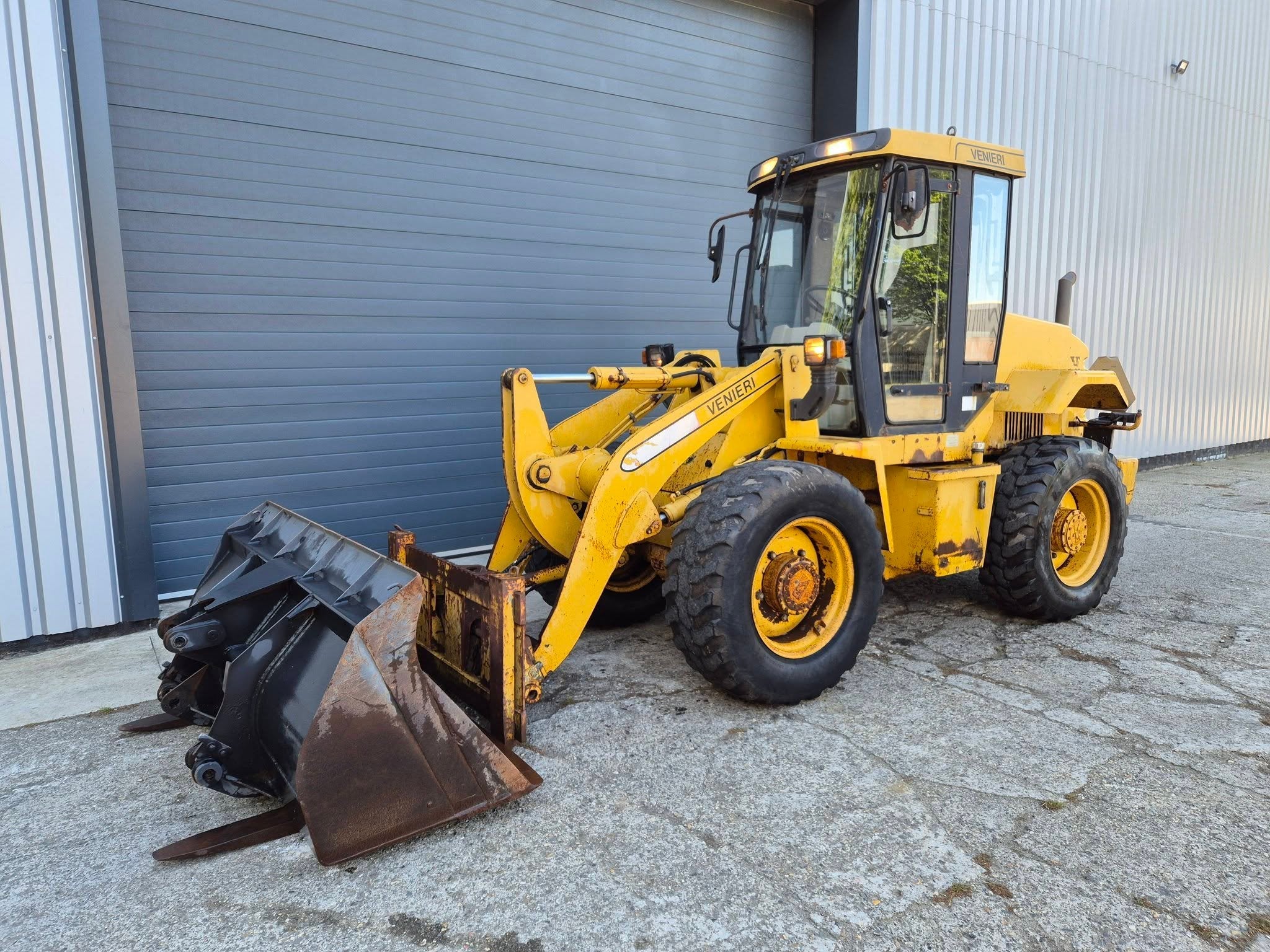 Venieri VF563 Shovel / Wiellader / Kniklader, Wiellader of Shovel