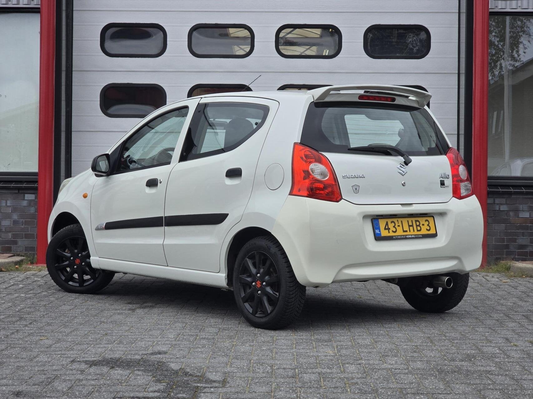 Suzuki Alto 1.0 Comfort Airco/Leer/B&W Edition/LMV, Auto's, Suzuki, Voorwielaandrijving, Euro 5, Gebruikt, 200 kg
