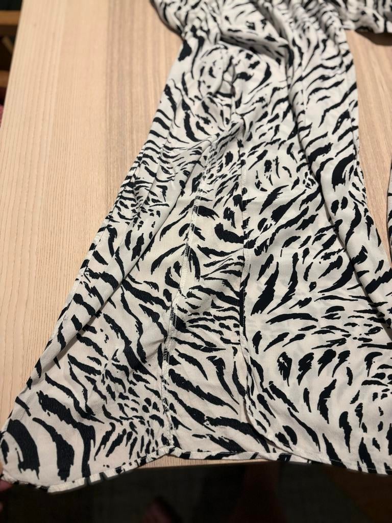 Anna44 broek met zebraprint, maat 44, Kleding | Dames, Zwart, Maat 42/44 (L), Ophalen of Verzenden, Lang
