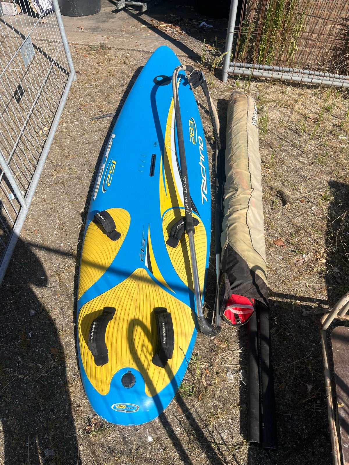 BIC Techno 283 Windsurfplank met zeil, Ophalen, Met zeil(en), Gebruikt, 6.5 m² tot 8 m²