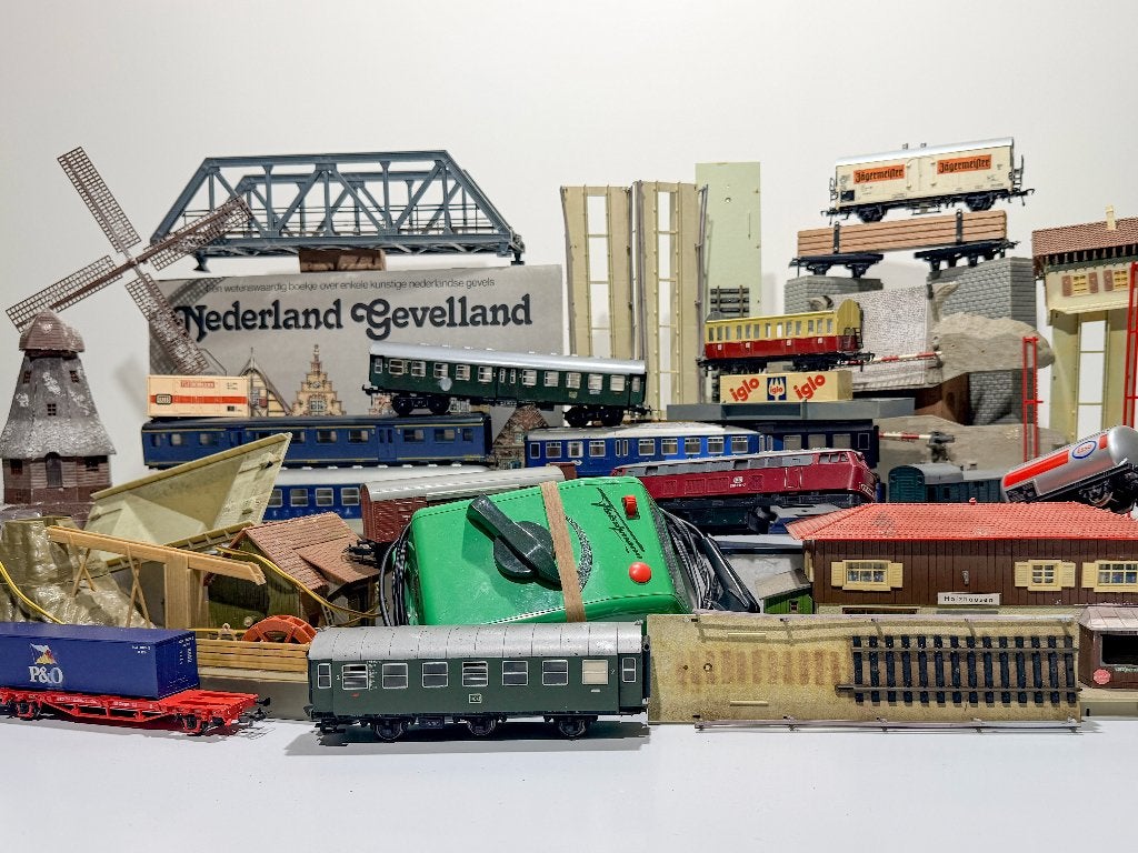 26-07: Partij items voor loop - sloop of onderdelen H0-spoor, Gebruikt, Gelijkstroom, Overige typen, Analoog