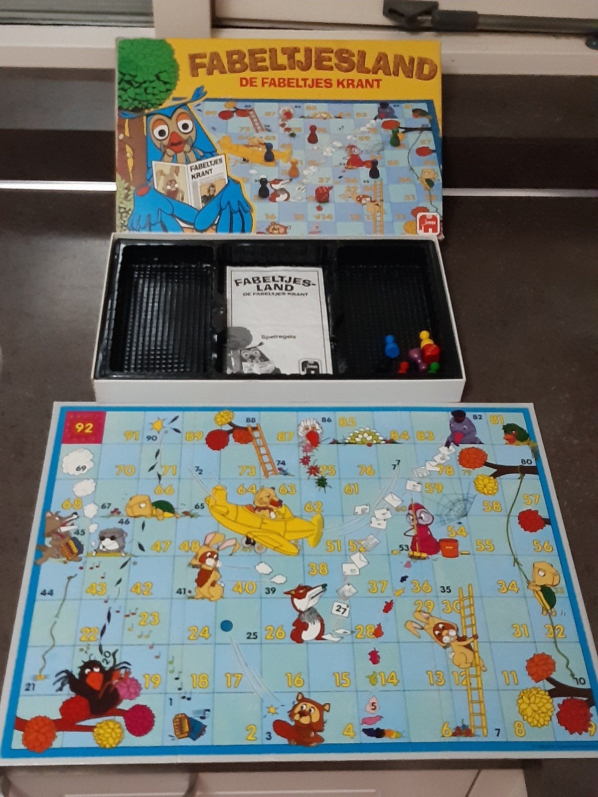 Fabeltjesland / fabeltjeskrant / ganzenbord spel 1985, Ophalen of Verzenden, Zo goed als nieuw