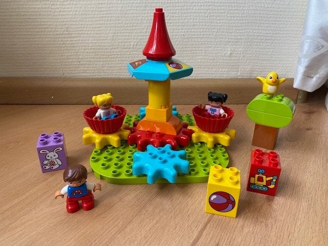 Duplo, kermis draaimolen poppetjes, set 10845 compleet, Gebruikt, Ophalen of Verzenden, Compleet, Duplo