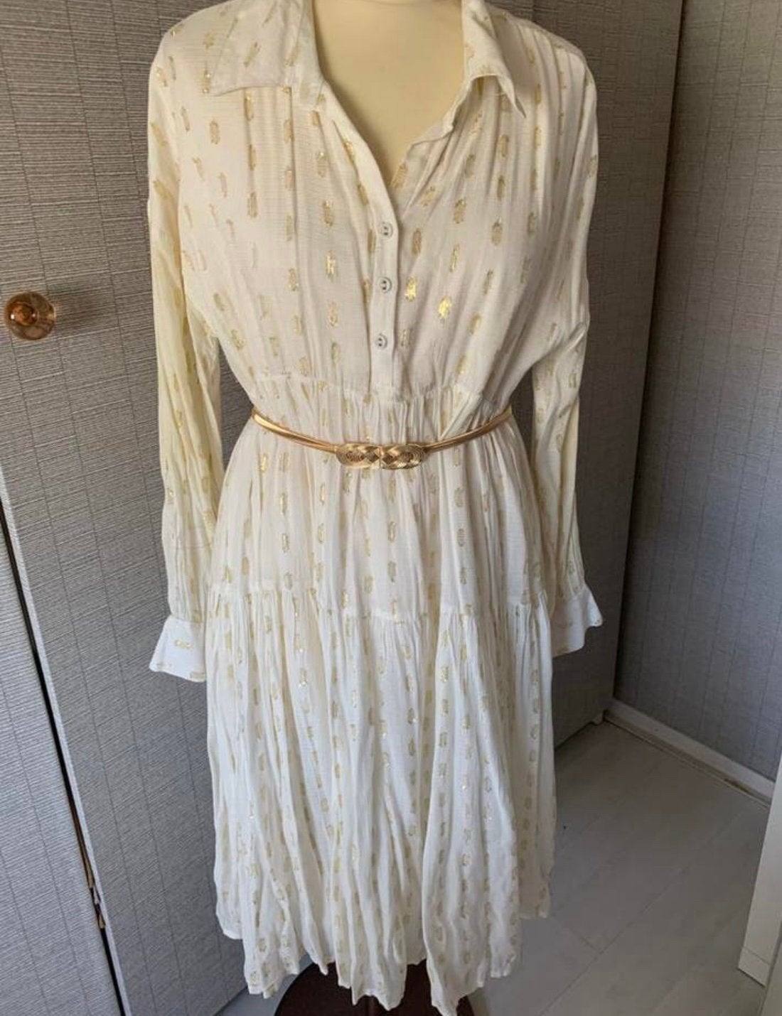 Ecru jurkje van Gold & Silver maat M/L, Kleding | Dames, Jurken, Maat 38/40 (M), Beige, Ophalen of Verzenden, Zo goed als nieuw