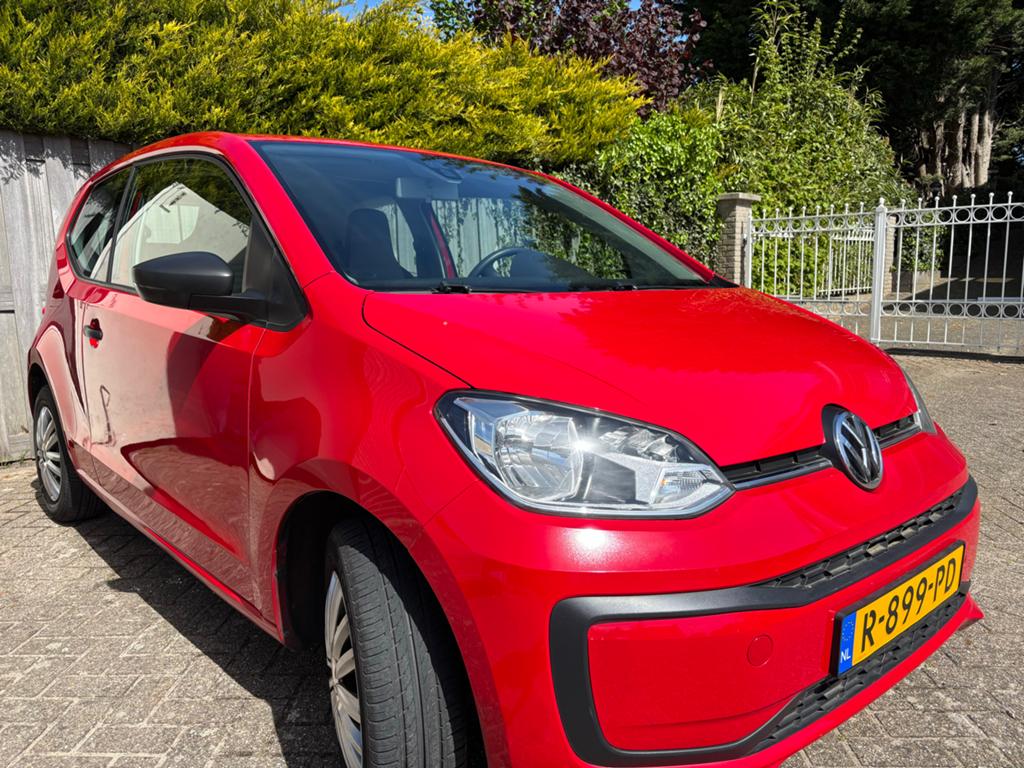 Volkswagen up! 1.0 60PK 5D BMT 2019 Rood, Voorwielaandrijving, Up!, 4 stoelen, Handgeschakeld