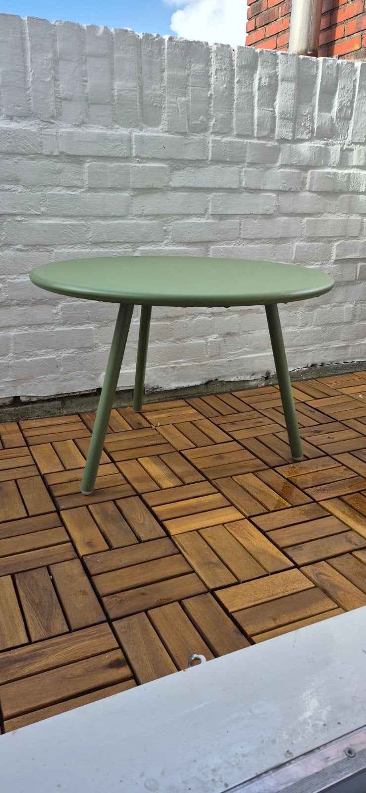 Weerbestendige bijzettafel voor buiten - Zo goed als nieuw, Tuin en Terras, Ophalen, Zo goed als nieuw, Rond, Metaal