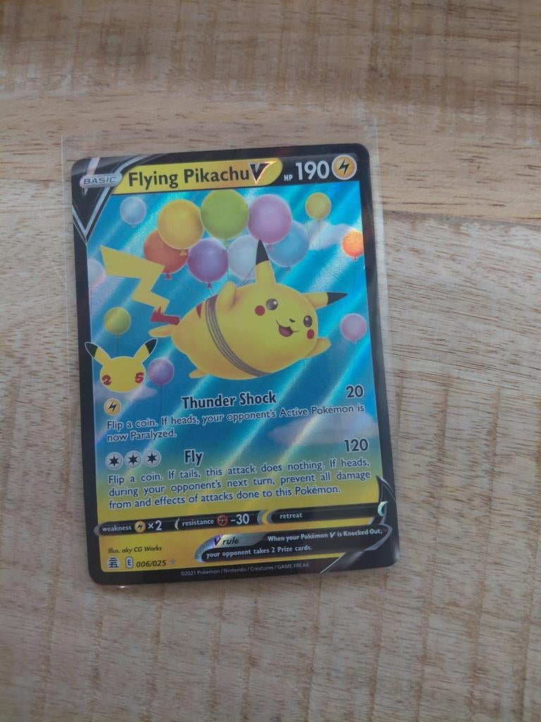 Flying Pikachu V Pokémon Kaart Celebrations 006/025 Foil, Ophalen of Verzenden, Zo goed als nieuw, Losse kaart, Foil