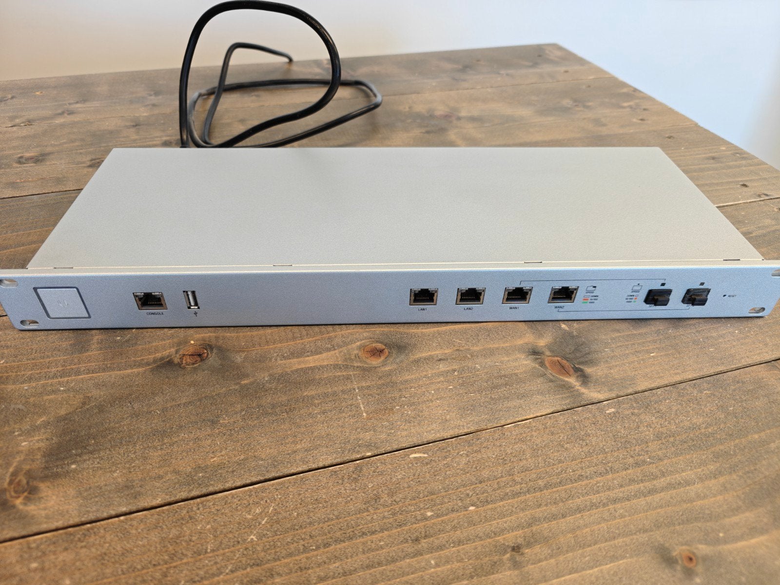 Ubiquiti UniFi Security Gateway Pro 4 (USG-PRO-4), Computers en Software, Routers en Modems, Ophalen of Verzenden