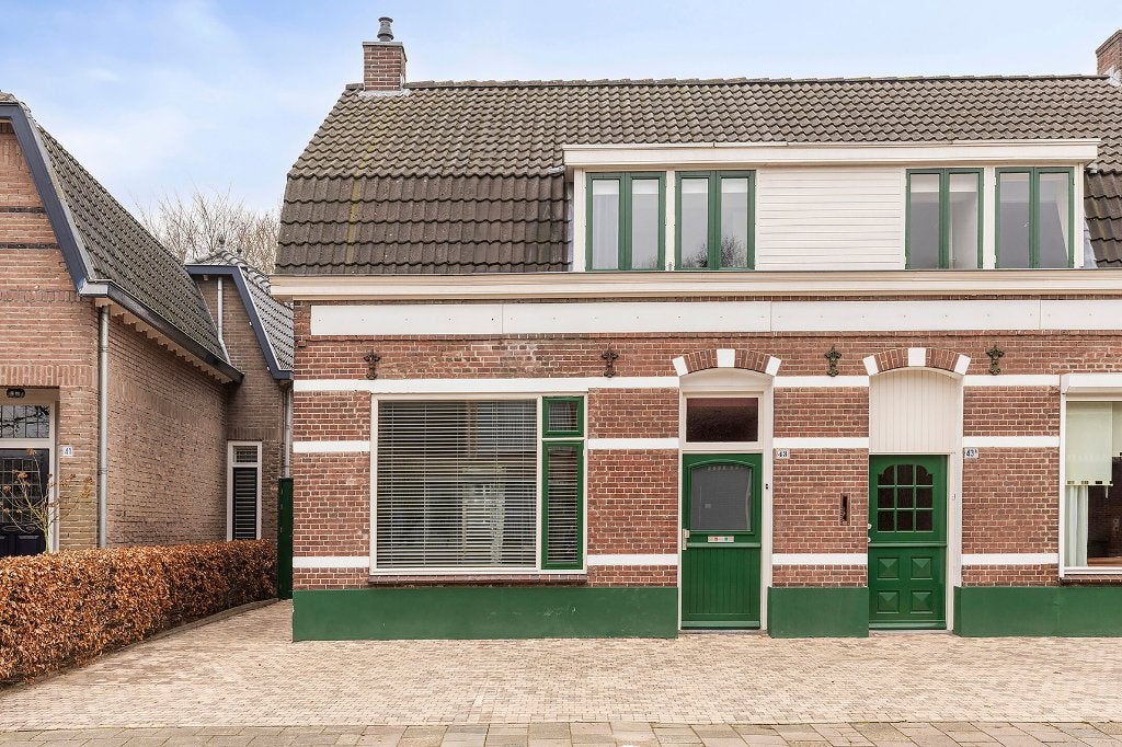 Woning met 3 slaapkamers te huur in Veldhoven Noord-Brabant, Noord-Brabant, Twee onder één kap, Direct bij eigenaar, 133 m²