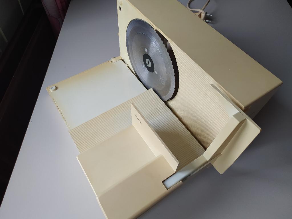 Krups Vlees en brood snijmachine, Ophalen of Verzenden, Gebruikt