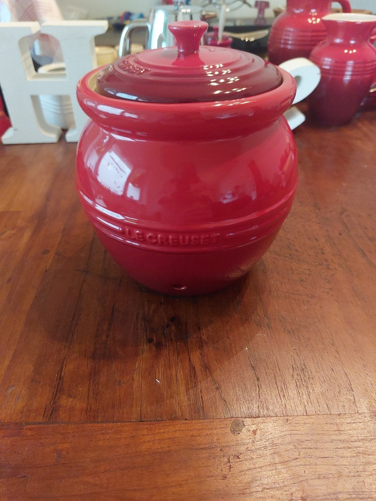 Le Creuset uienpot cerise, Le Creuset, Gebruikt, Ophalen of Verzenden, Voorraadpot