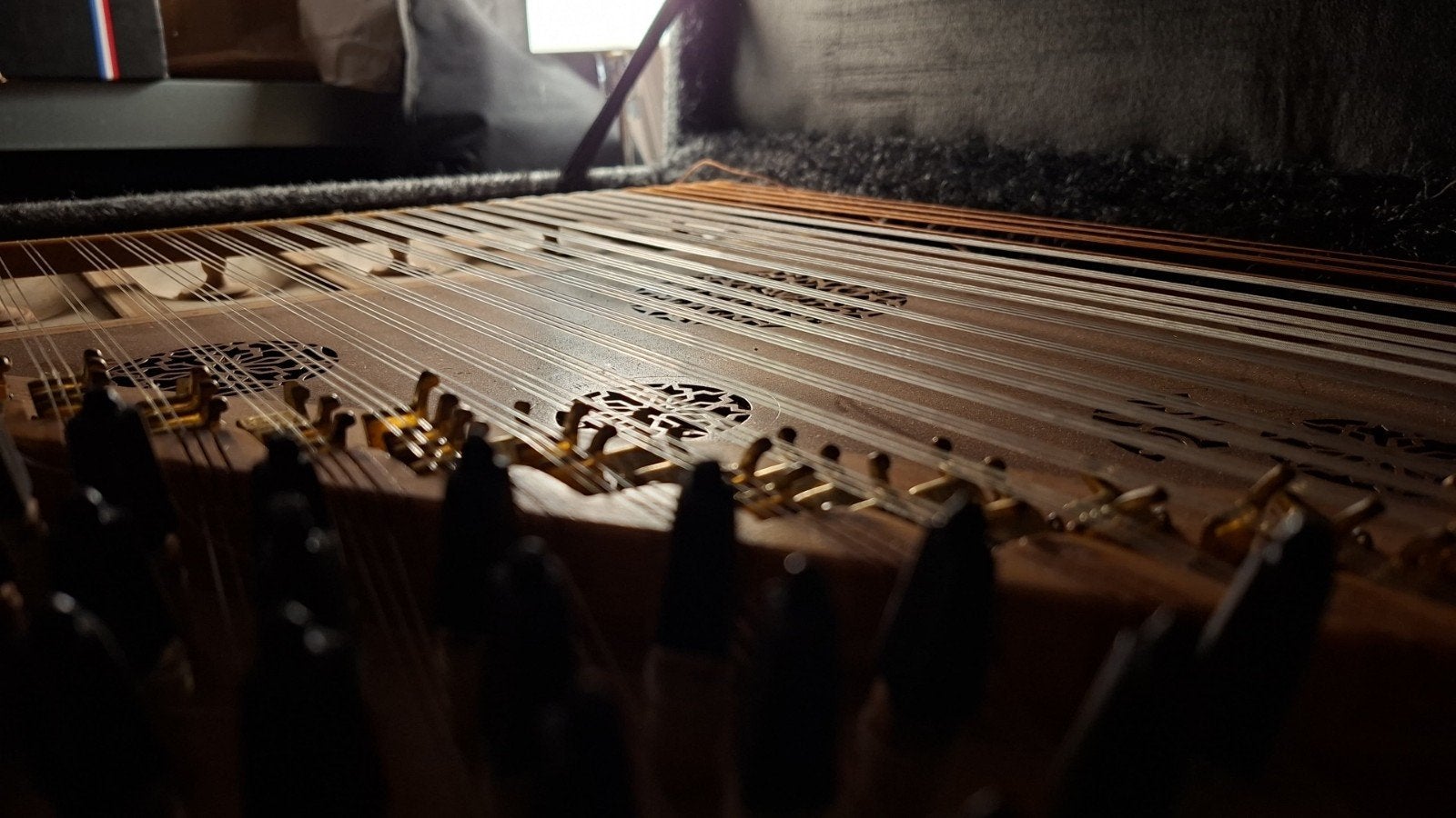 Professionele Qanun kanun te koop / arabisch turkse harp, Muziek en Instrumenten, Ophalen of Verzenden, Zo goed als nieuw