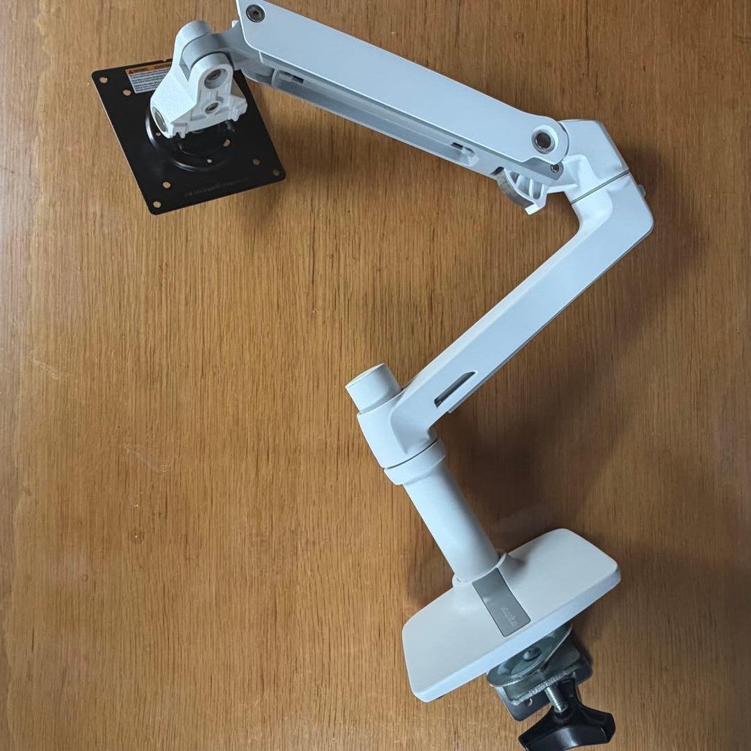 MOET WEG!! 2x Ergotron LX monitorarm (Grommet Mount), Computers en Software, Monitoren, IPS, Ophalen of Verzenden, Zo goed als nieuw