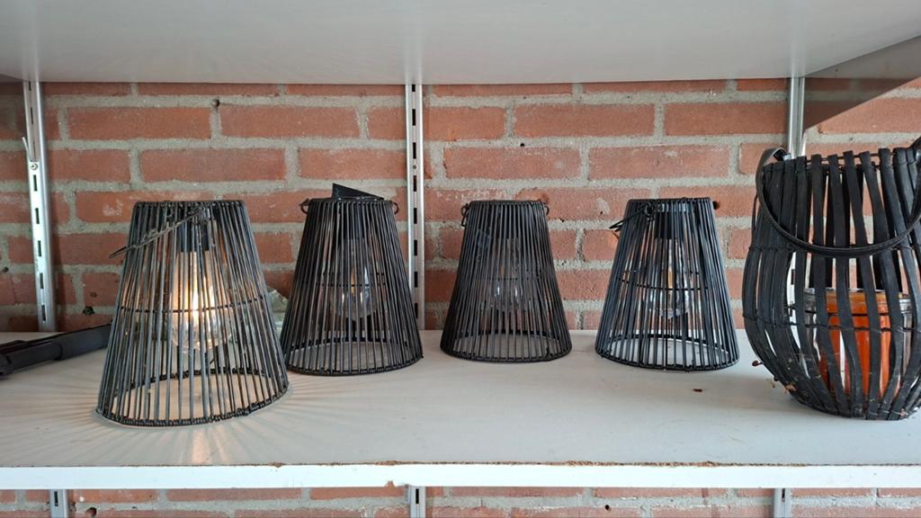 4 lampen op zonne-energie en een windlicht, Ophalen, Zonne-energie, Kunststof, Minder dan 50 watt