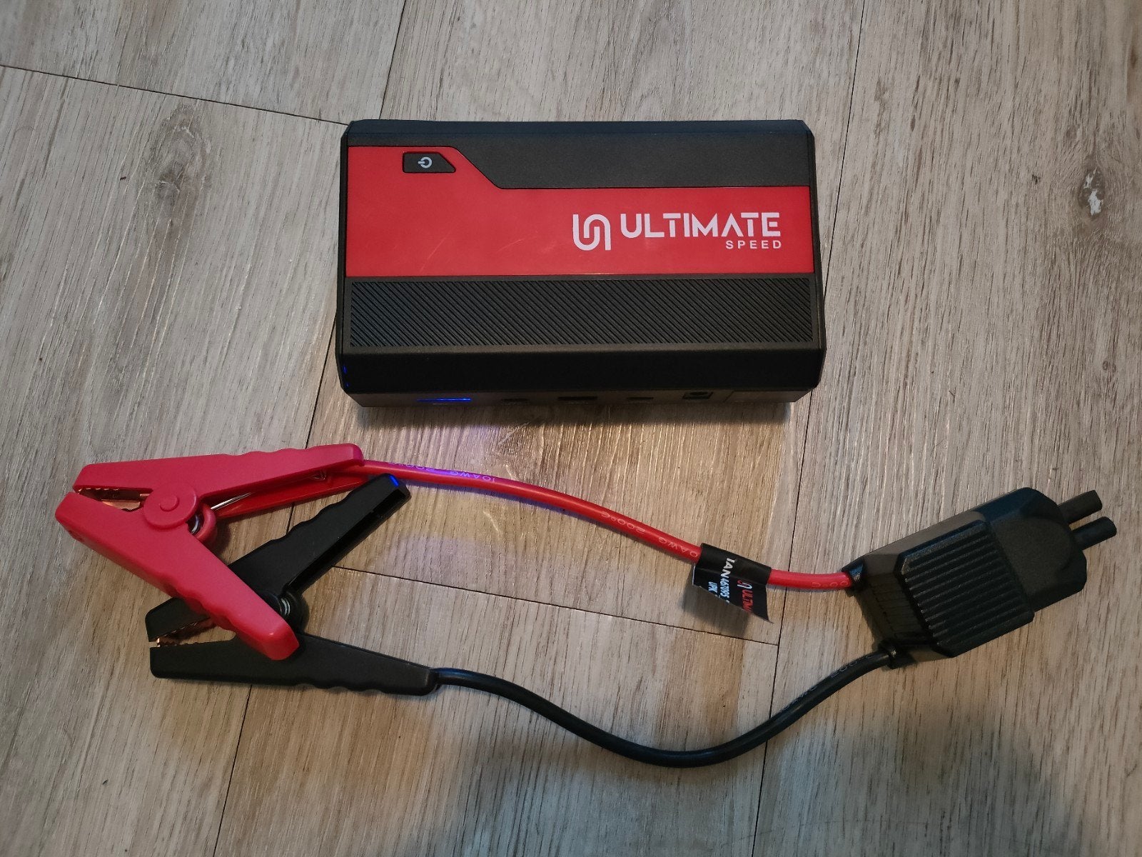 ULTIMATE SPEED UMAT 12000 C4 Draagbare Jumpstarter, Ophalen of Verzenden, Zo goed als nieuw