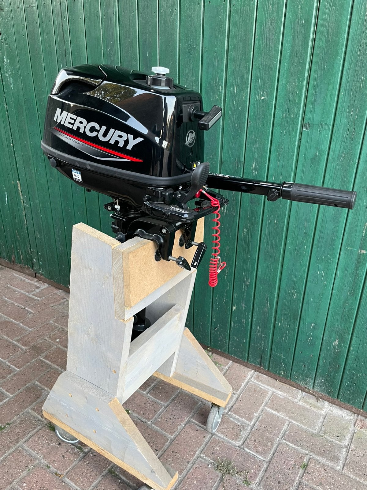 Bijna nieuwe Mercury 5pk 4-takt (evt. met bootje), Watersport en Boten, Vis- en Consoleboten, Ophalen, 4 m, Tot 10 pk, 5 pk
