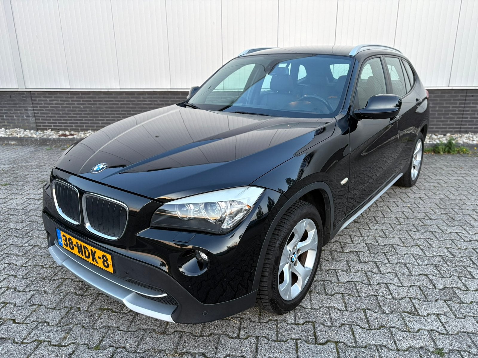 BMW X1 sdrive18i trekhaak | NAP | cruise | zwart hemel, X1, Euro 5, Achterwielaandrijving, 1995 cc