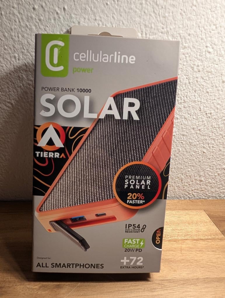 NIEUW: Powerbank 10000 Solar Cellularline, Ophalen of Verzenden, Nieuw, Celularline