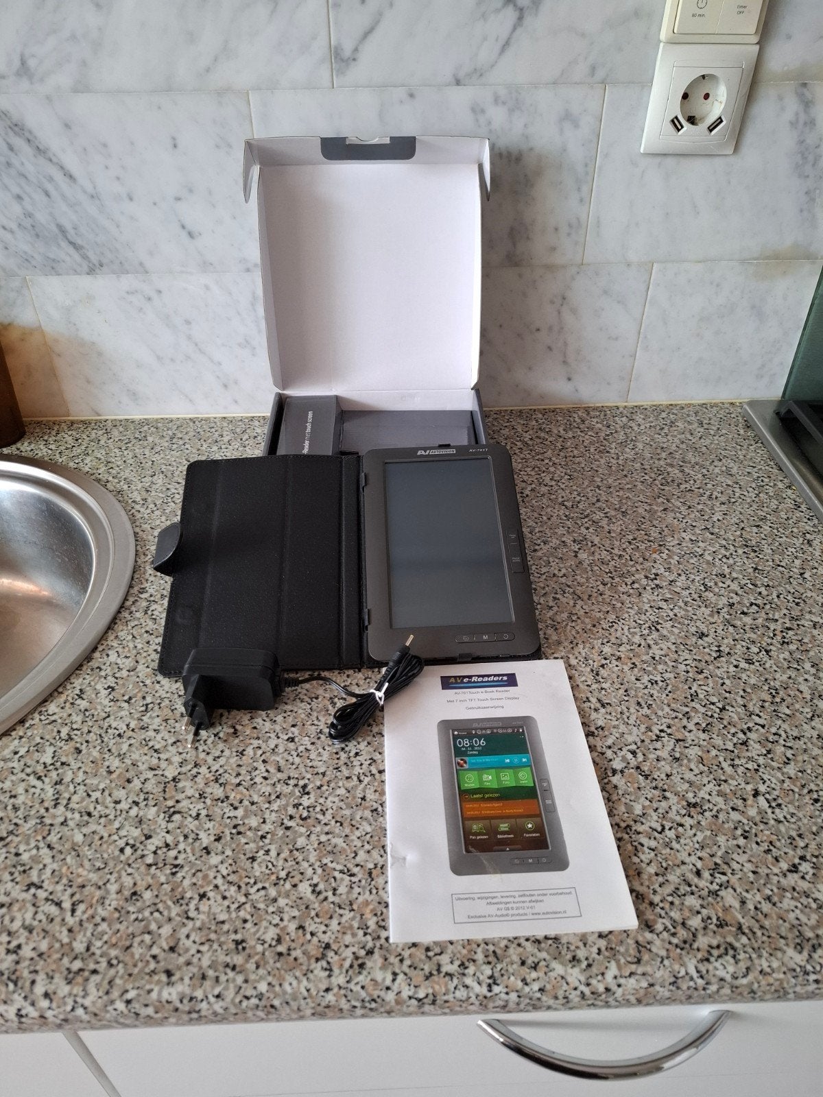 AV Autovision AV-701T E-Reader met touchscreen en hoes, Computers en Software, E-readers, AV Autovision, Uitbreidbaar geheugen
