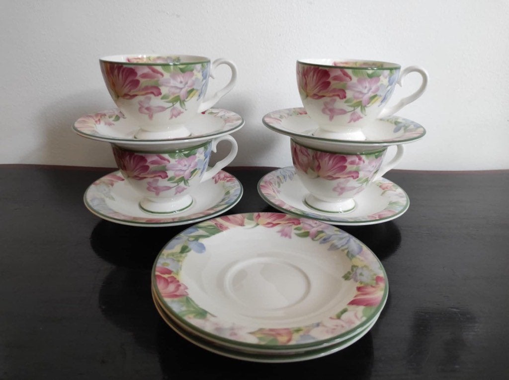 Royal Albert Fonteyn 4 kop & schotels + 2 schotels, Ophalen of Verzenden, Gebruikt, Porselein, Kop en/of schotel