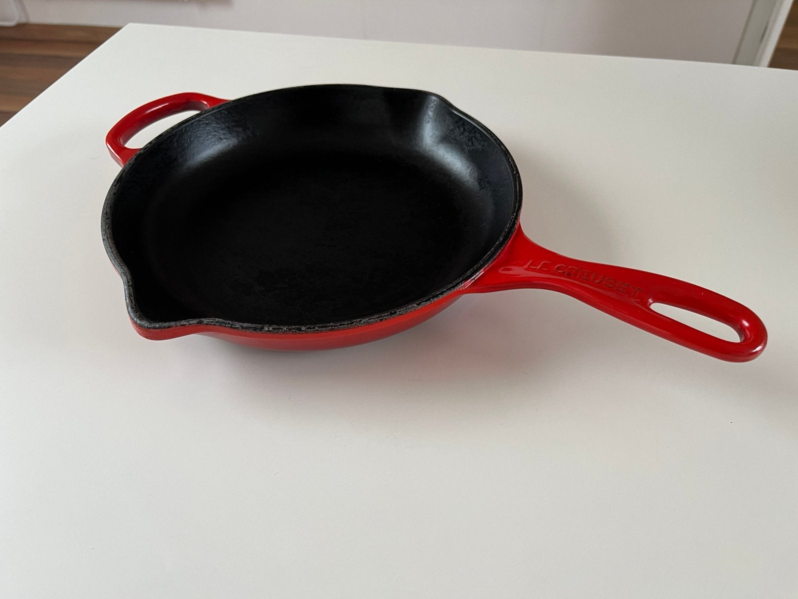 Le Creuset round skillet 23 cm, Koekenpan, Gebruikt, Gietijzer, Le Creuset