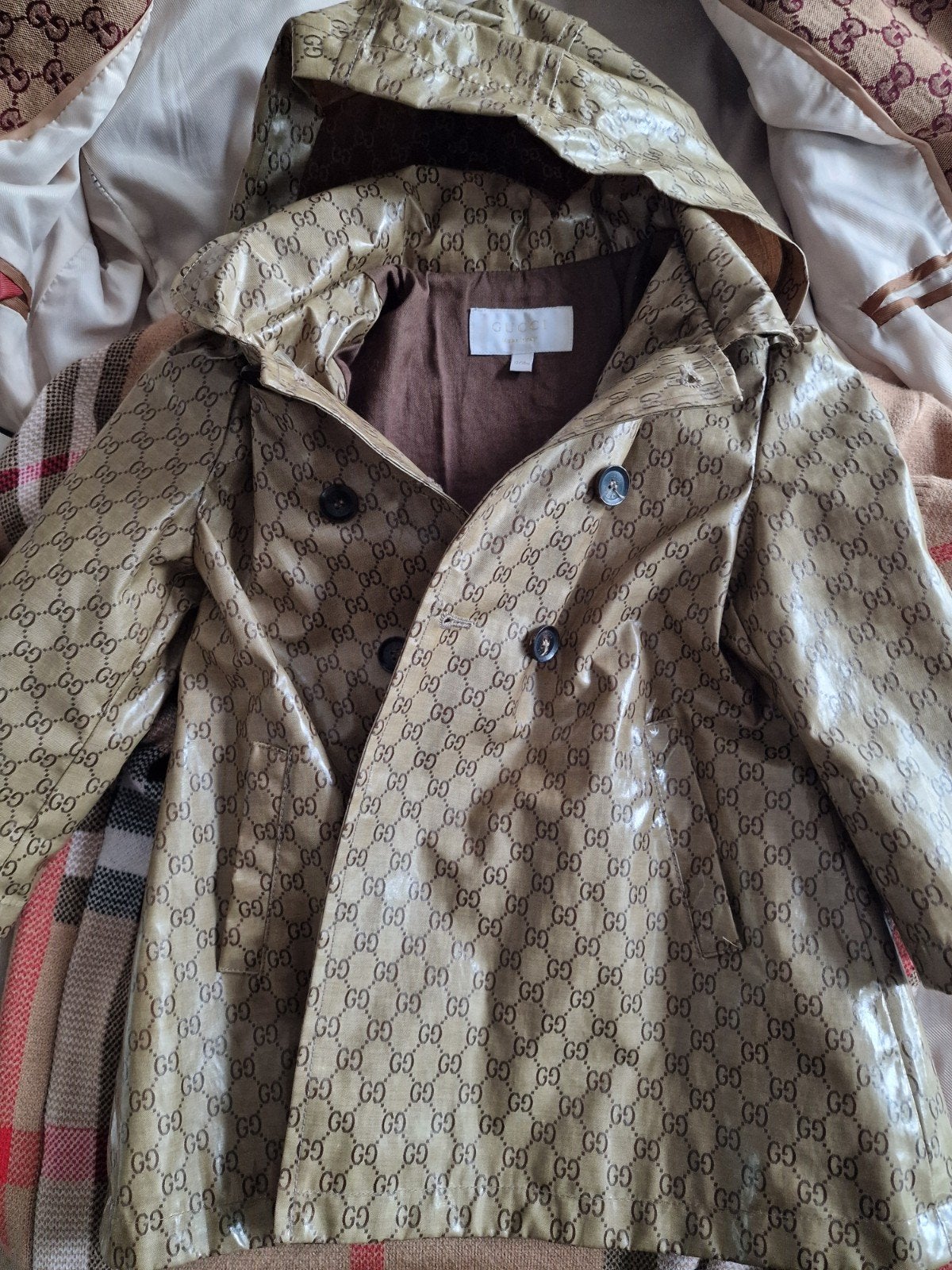 Gucci regenjas voor kinderen - Zo goed als nieuw, Ophalen of Verzenden, Zo goed als nieuw, Gucci, Jongetje of Meisje